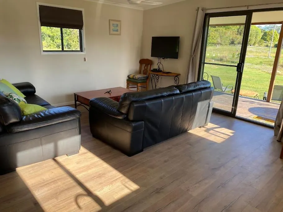 Pinbarren Green Lodges Noosa Australia